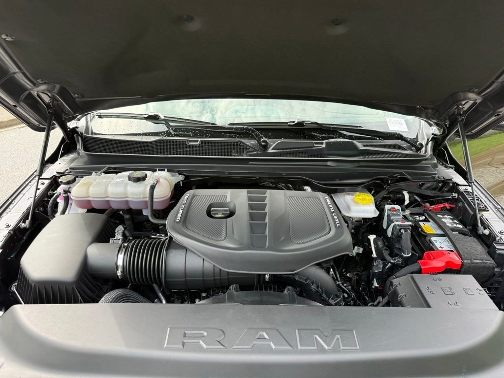 Used 2026 RAM 1500 Limited AWD/4WD image 16