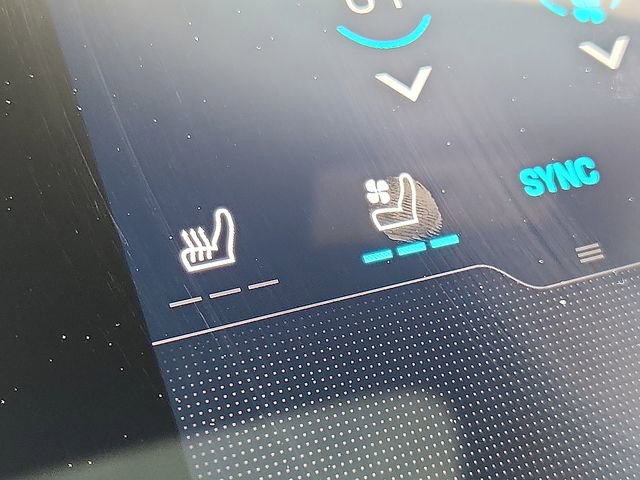 New 2026 Porsche Taycan image 17