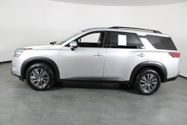Certified 2025 Nissan Pathfinder SV AWD/4WD image 14