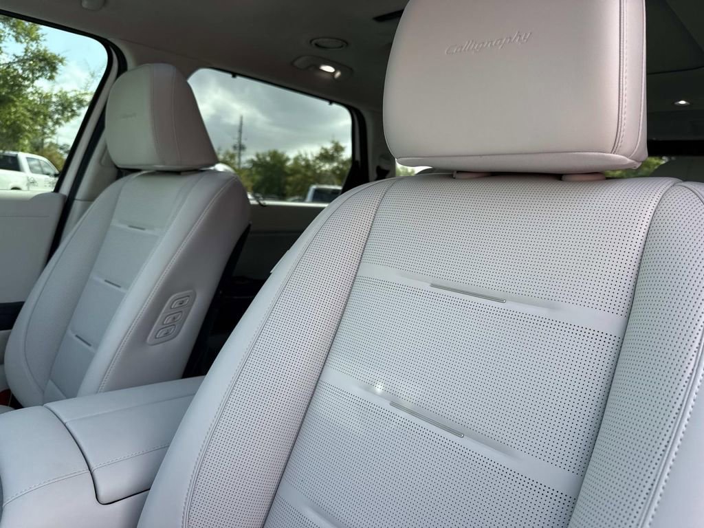 Used 2026 Hyundai Palisade Calligraphy image 28