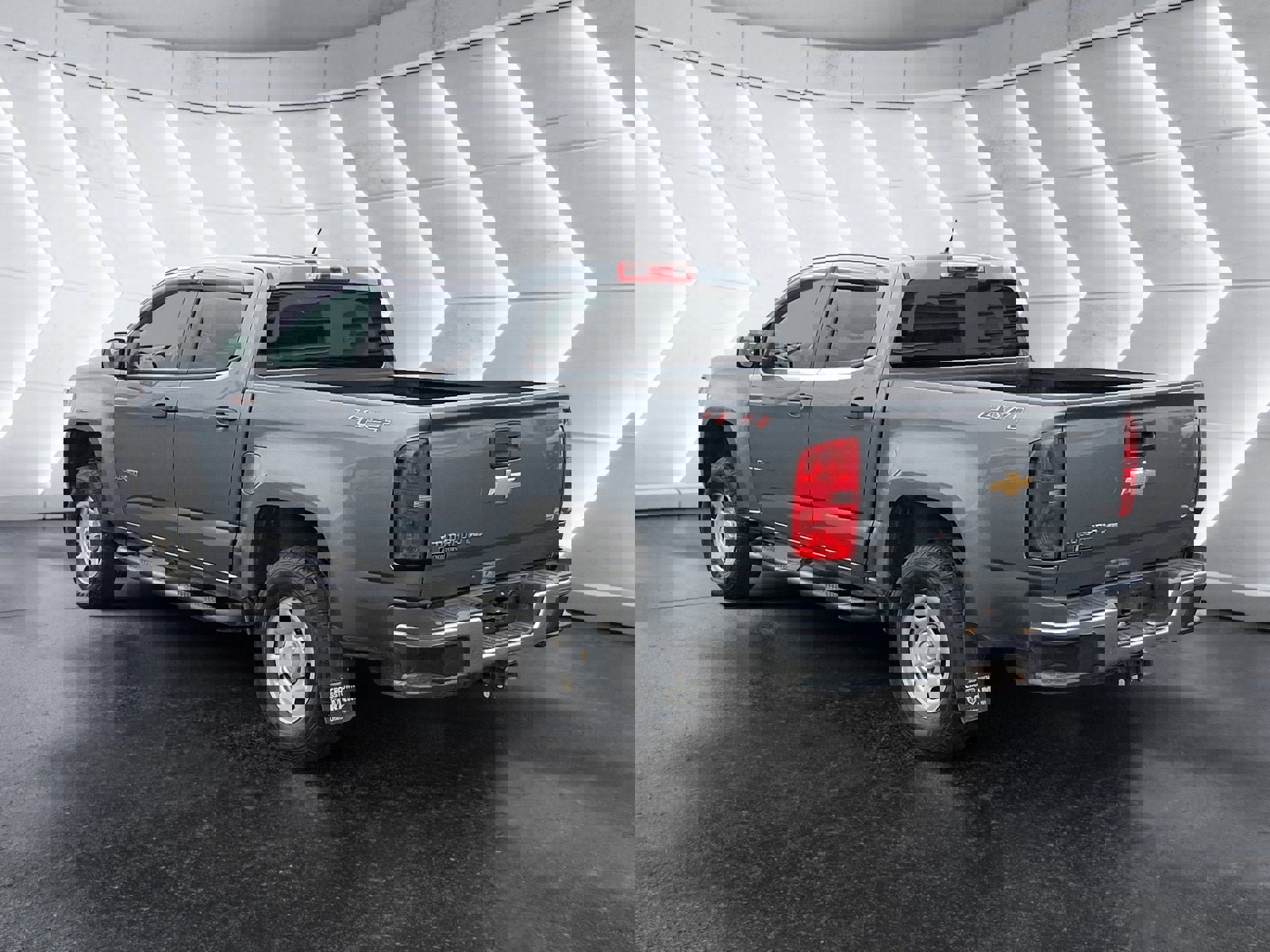 Used 2019 Chevrolet Colorado W/T image 4