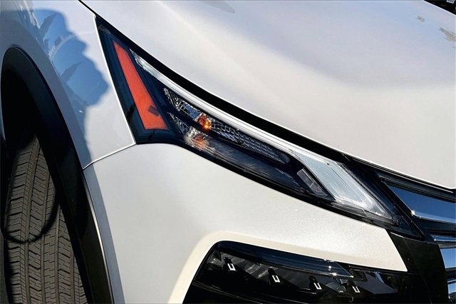 Certified 2024 Nissan Rogue SL w/ SL Premium Package image 32