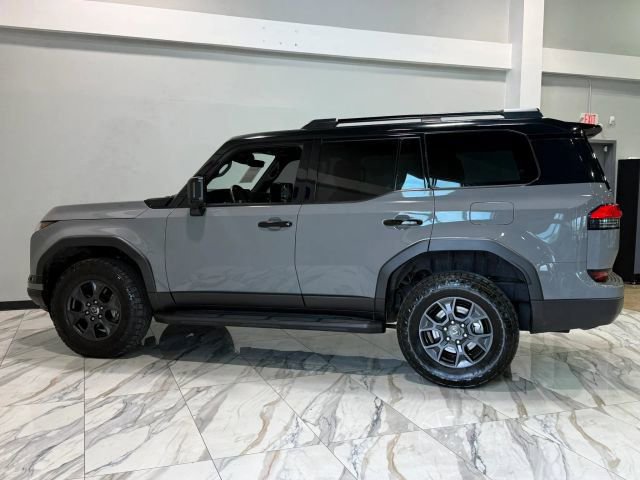 Used 2024 Lexus GX 550 image 9