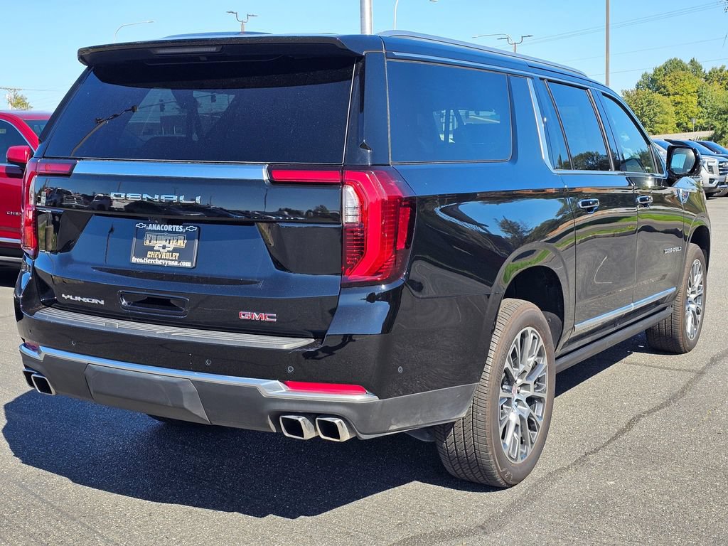 Used 2026 GMC Yukon XL Denali w/ Sun & Power Step Package AWD/4WD image 3