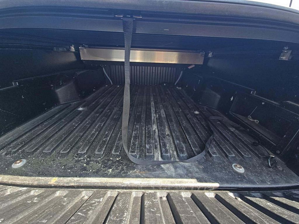 Used 2023 Toyota Tacoma SR5 RWD image 13