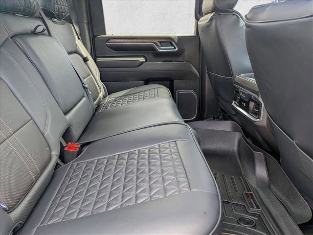 Used 2024 Chevrolet Silverado 3500 High Country w/ High Country Premium Package image 19