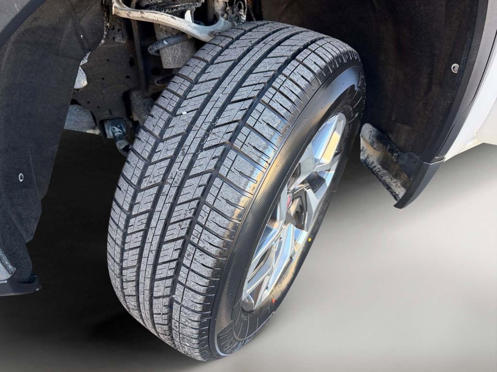 Used 2024 GMC Sierra 1500 SLT w/ SLT Convenience Package image 10