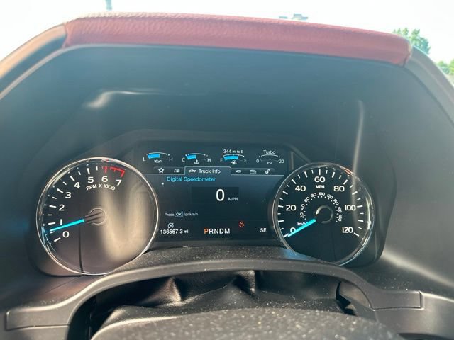 Used 2018 Ford F150 Platinum w/ Equipment Group 701A Luxury AWD/4WD image 4