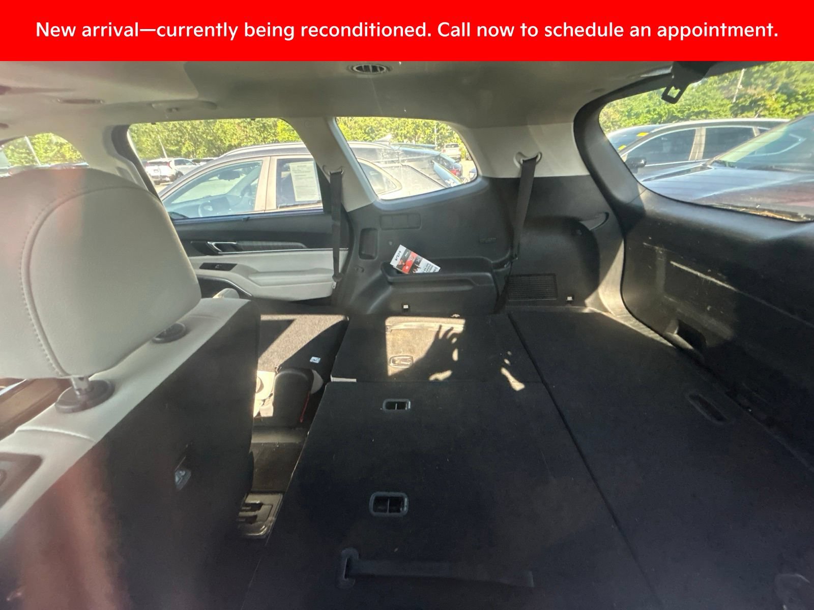 Certified 2024 Kia Telluride EX w/ EX Captain's Chair Package AWD/4WD image 8