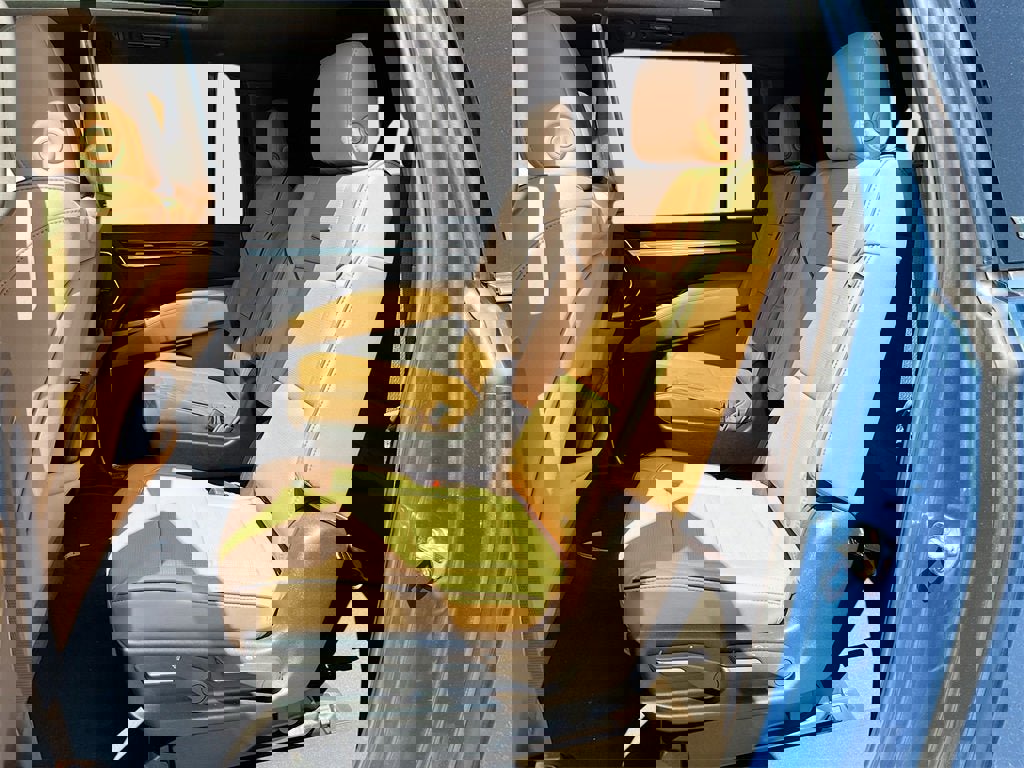 New 2025 Cadillac Escalade ESV Premium Luxury w/ Touring Package image 26