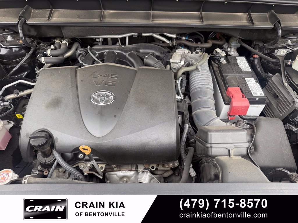 Used 2022 Toyota Highlander LE AWD/4WD image 35