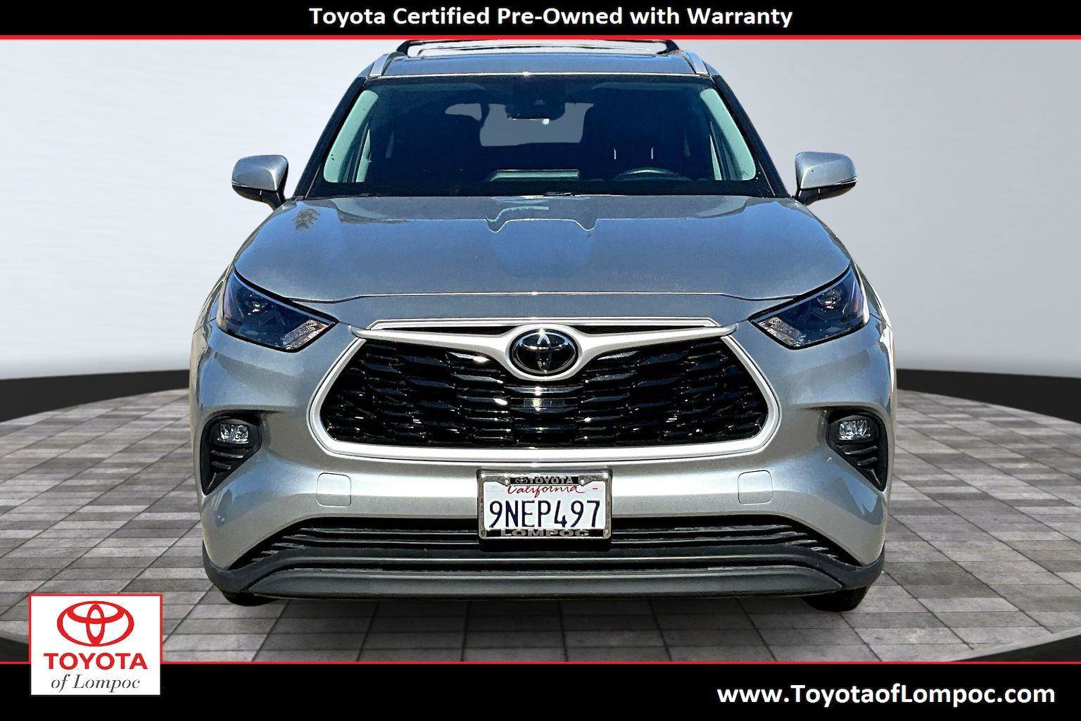 Used 2024 Toyota Highlander XLE image 3