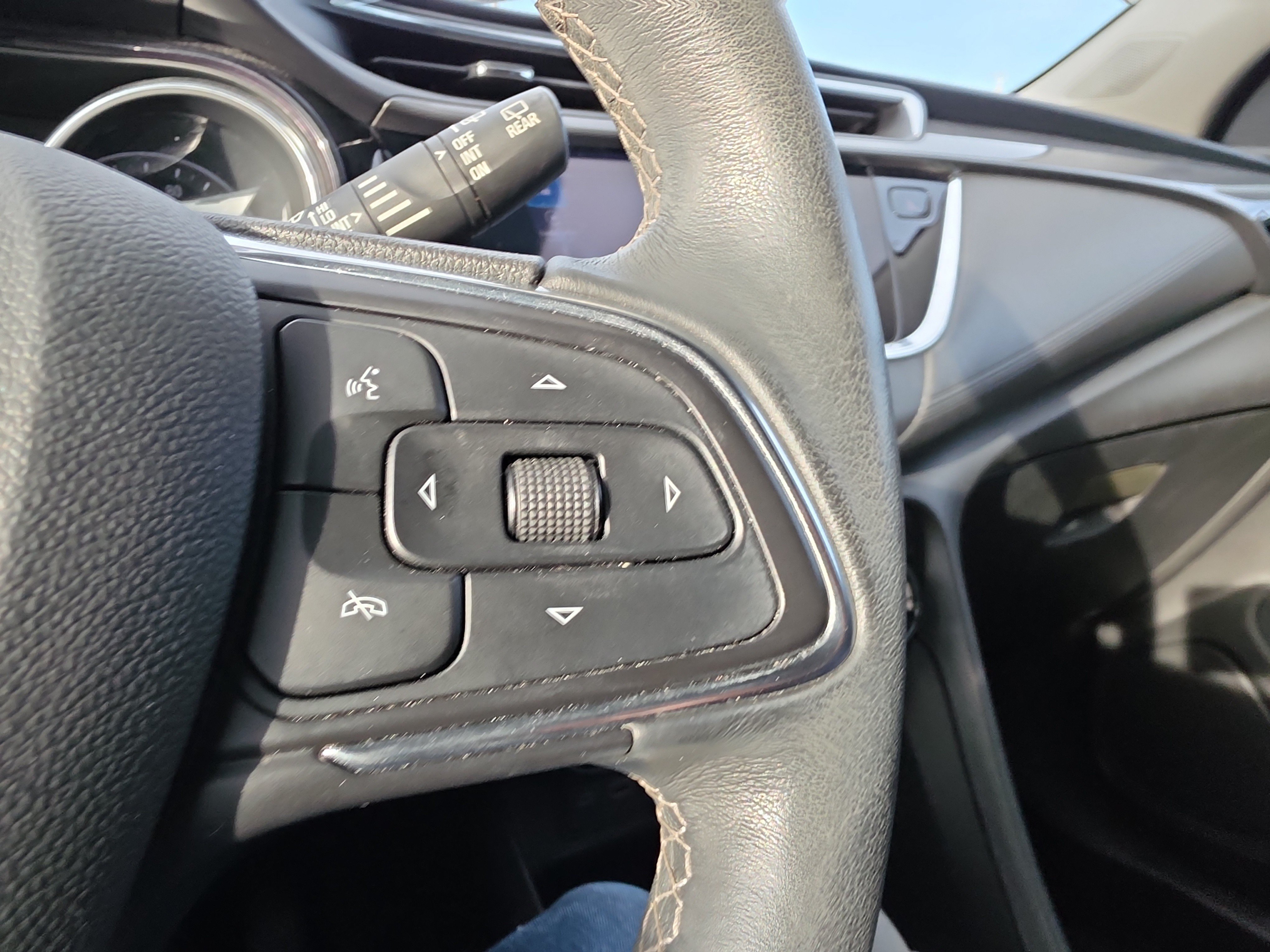 Used 2021 Buick Encore GX Preferred FWD image 17
