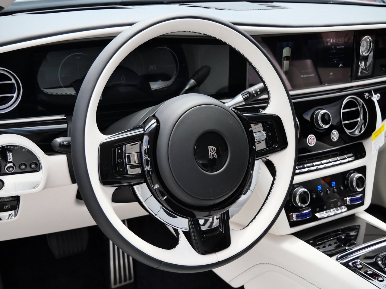 New 2025 Rolls-Royce Ghost image 15
