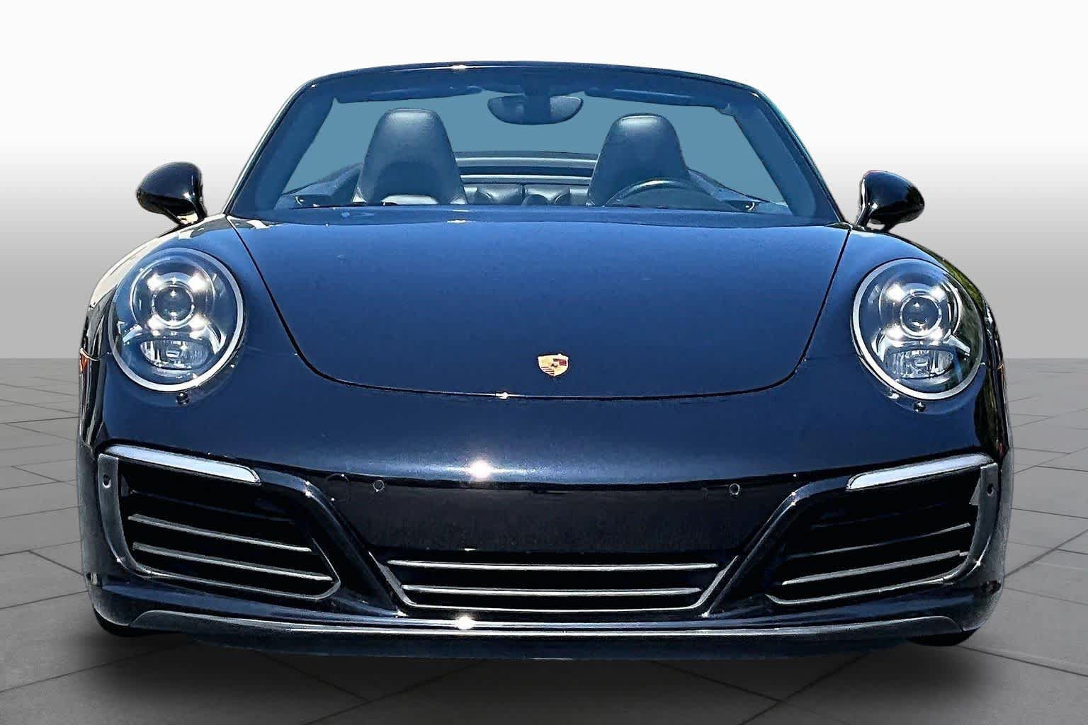 Used 2017 Porsche 911 Carrera RWD image 4