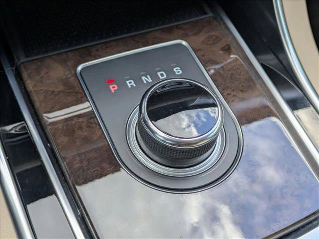 Used 2019 Jaguar XF Prestige image 15