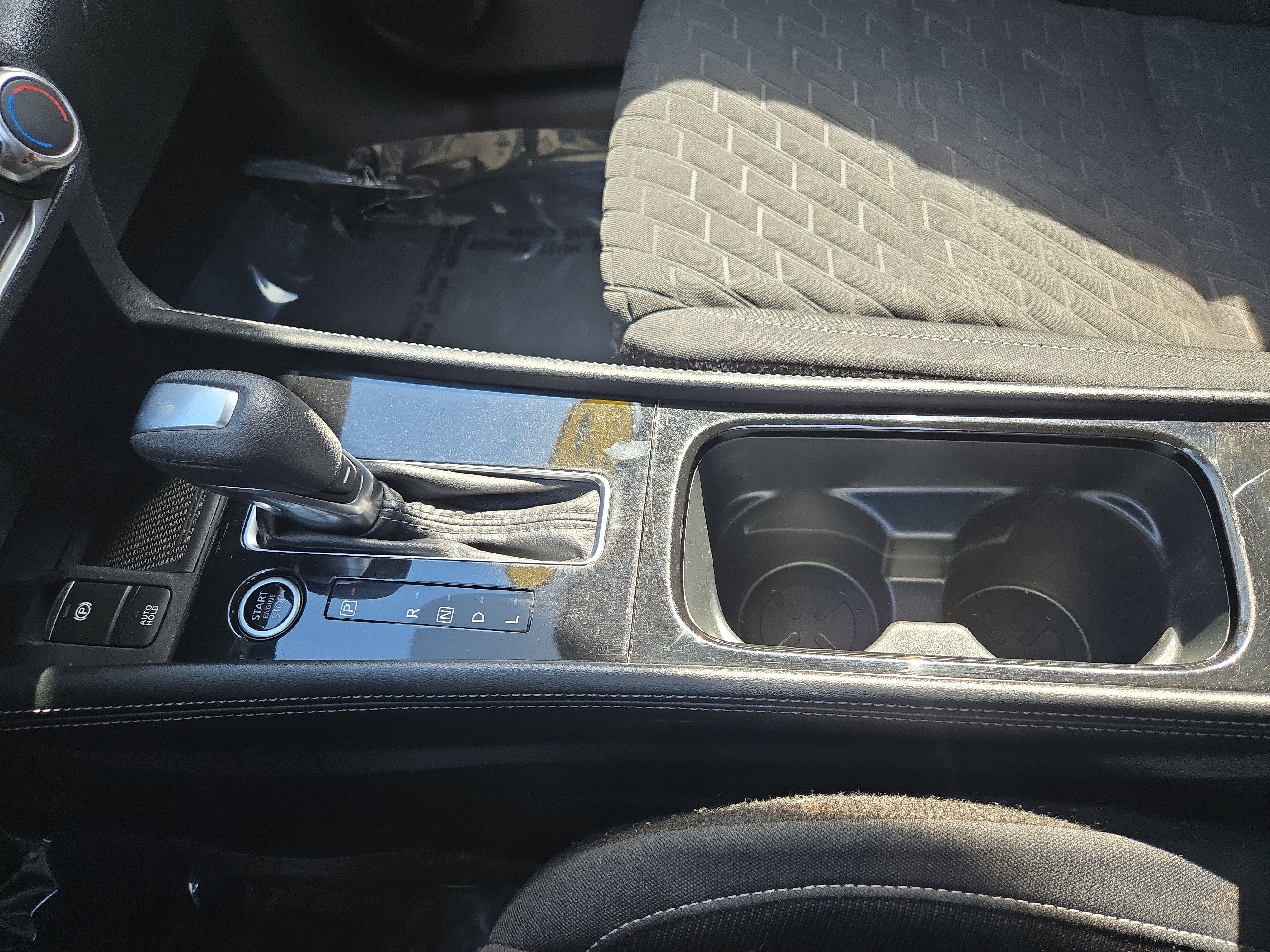 Used 2023 Nissan Kicks SV image 18