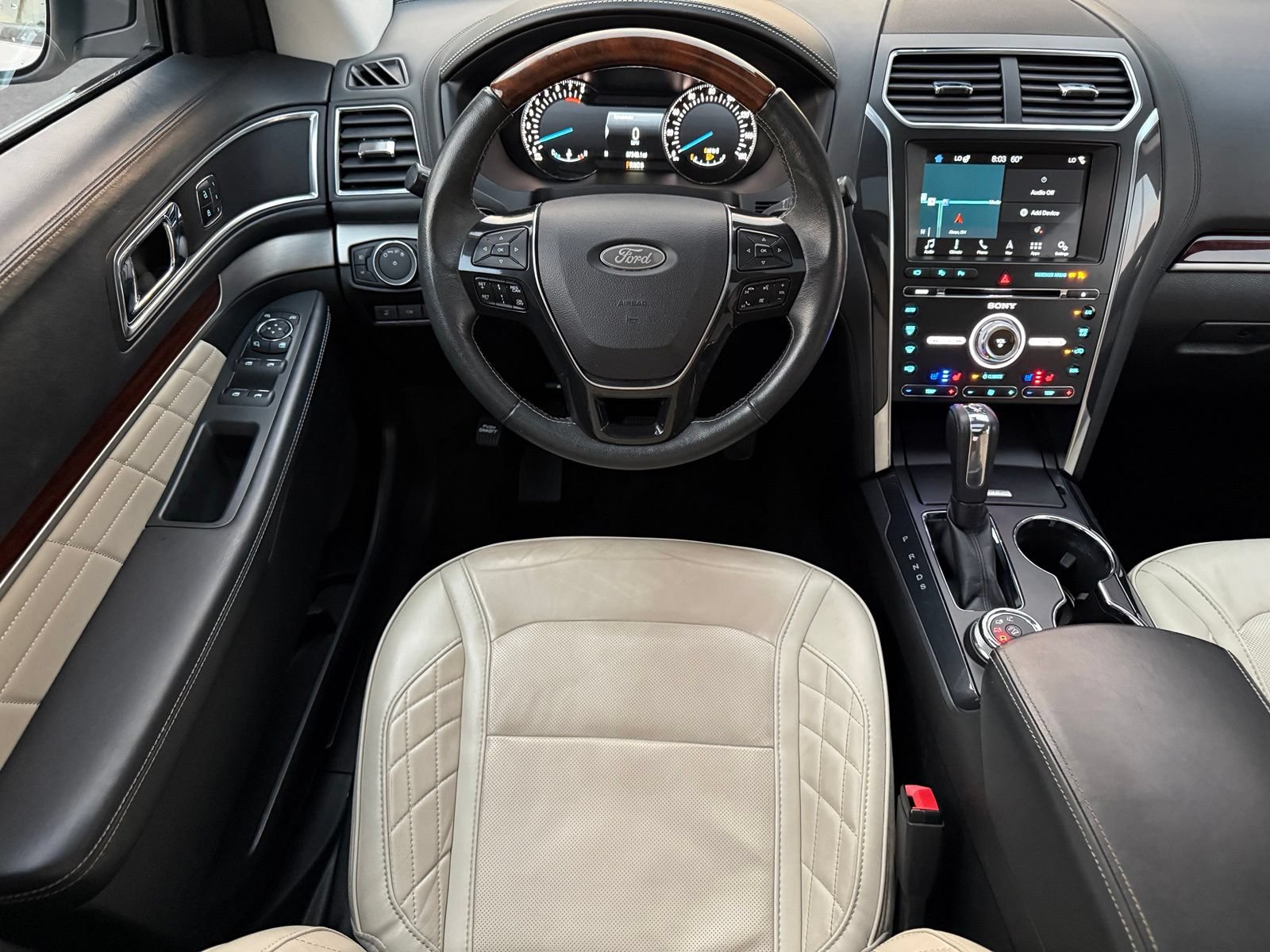 Used 2018 Ford Explorer Platinum AWD/4WD image 32