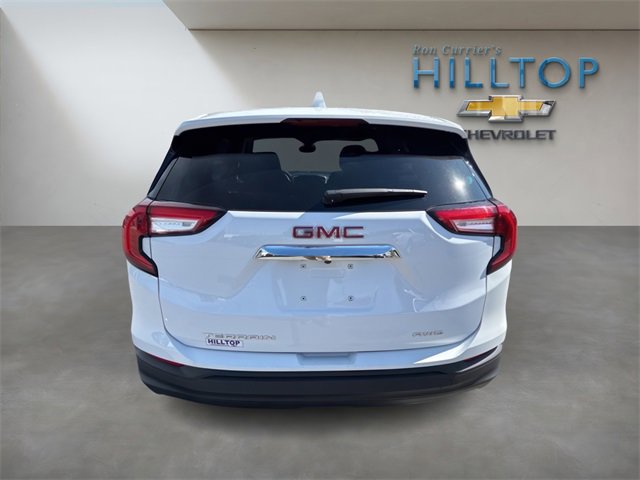 Used 2024 GMC Terrain SLE image 8