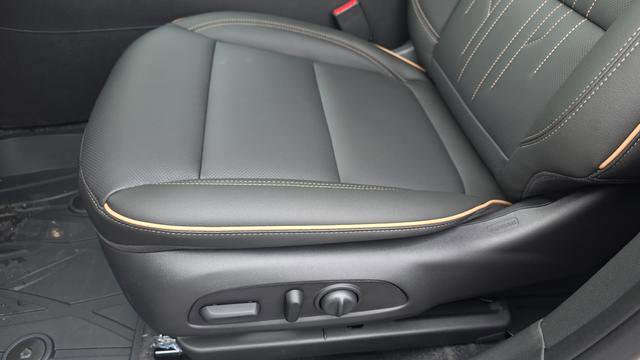 New 2026 Buick Envista Sport Touring FWD image 11