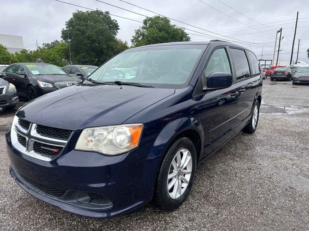 Used 2014 Dodge Grand Caravan SXT image 3
