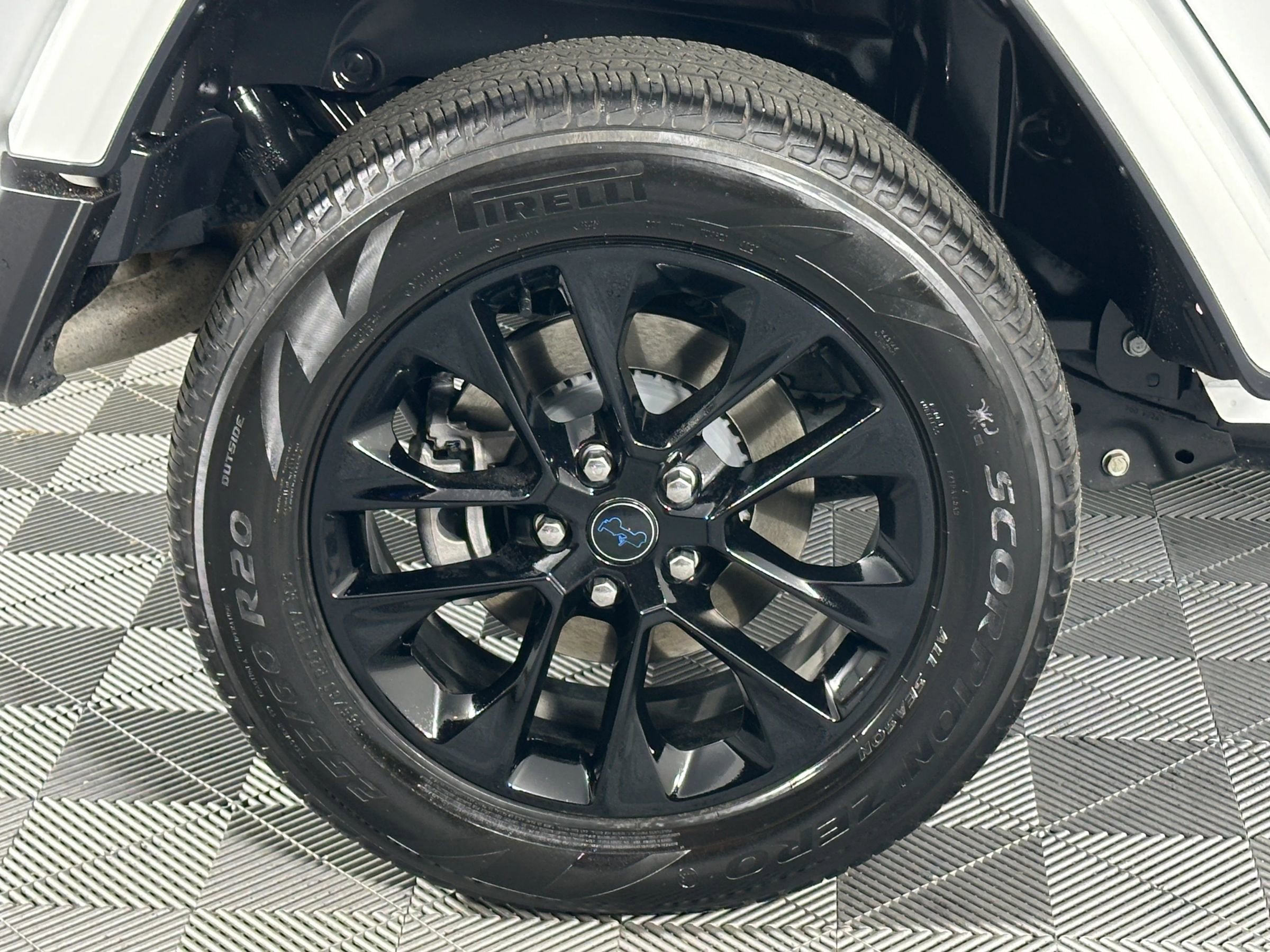 Used 2024 Jeep Wrangler Unlimited Sahara image 15