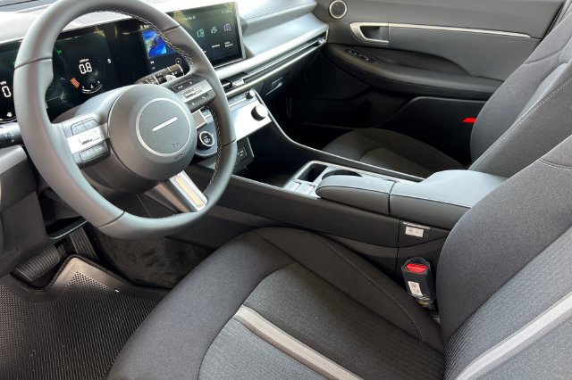 New 2026 Hyundai Sonata SEL FWD image 9