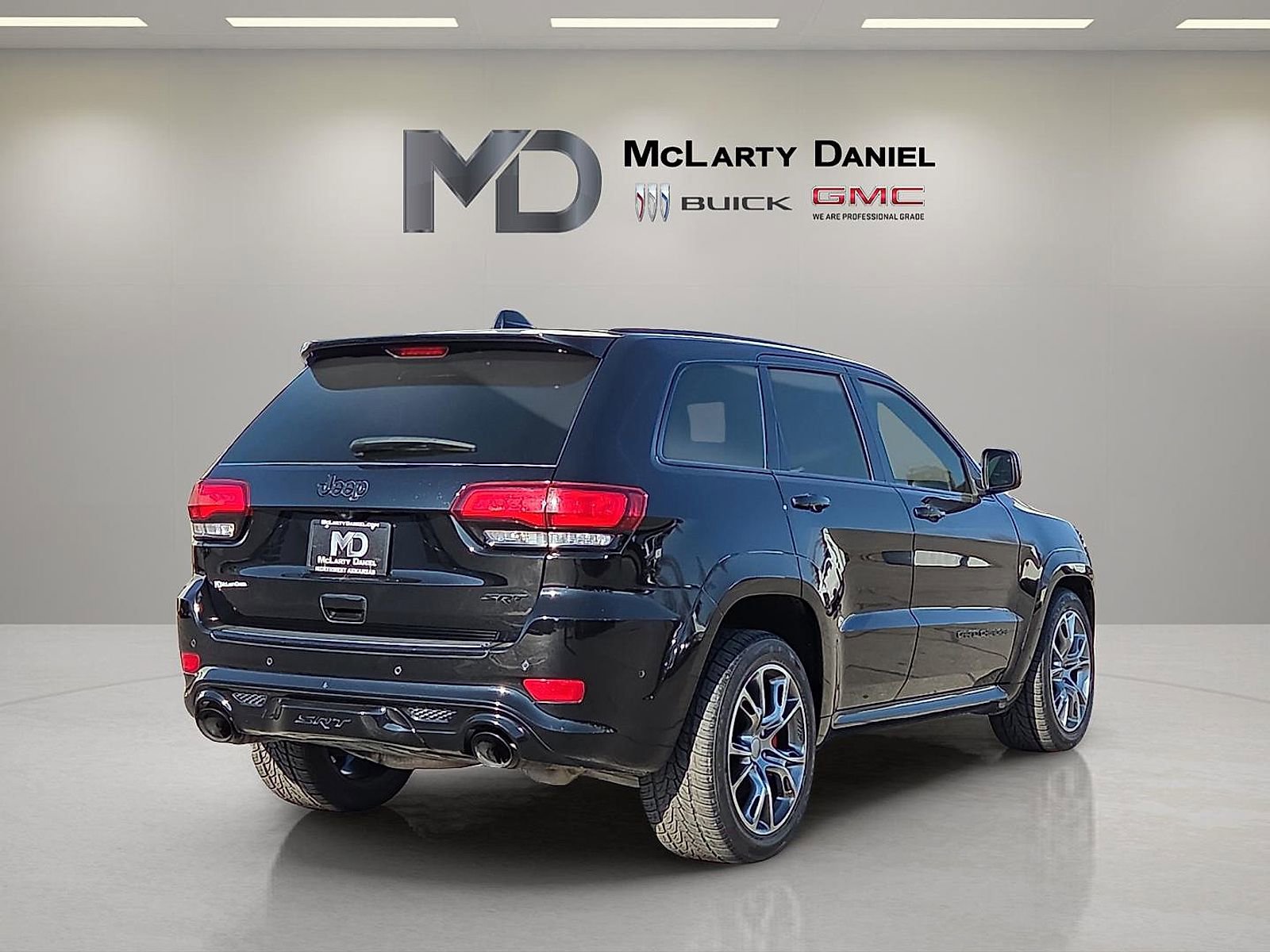 Used 2018 Jeep Grand Cherokee SRT w/ Trailer Tow Group IV image 5