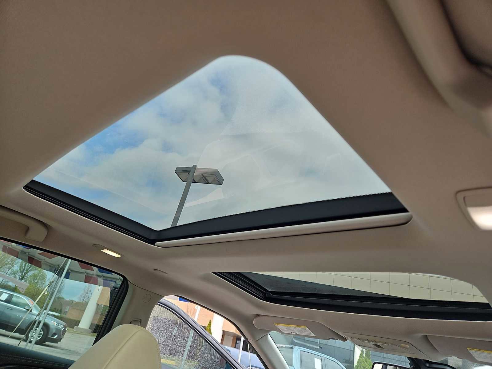 Used 2017 Nissan Maxima Platinum image 23