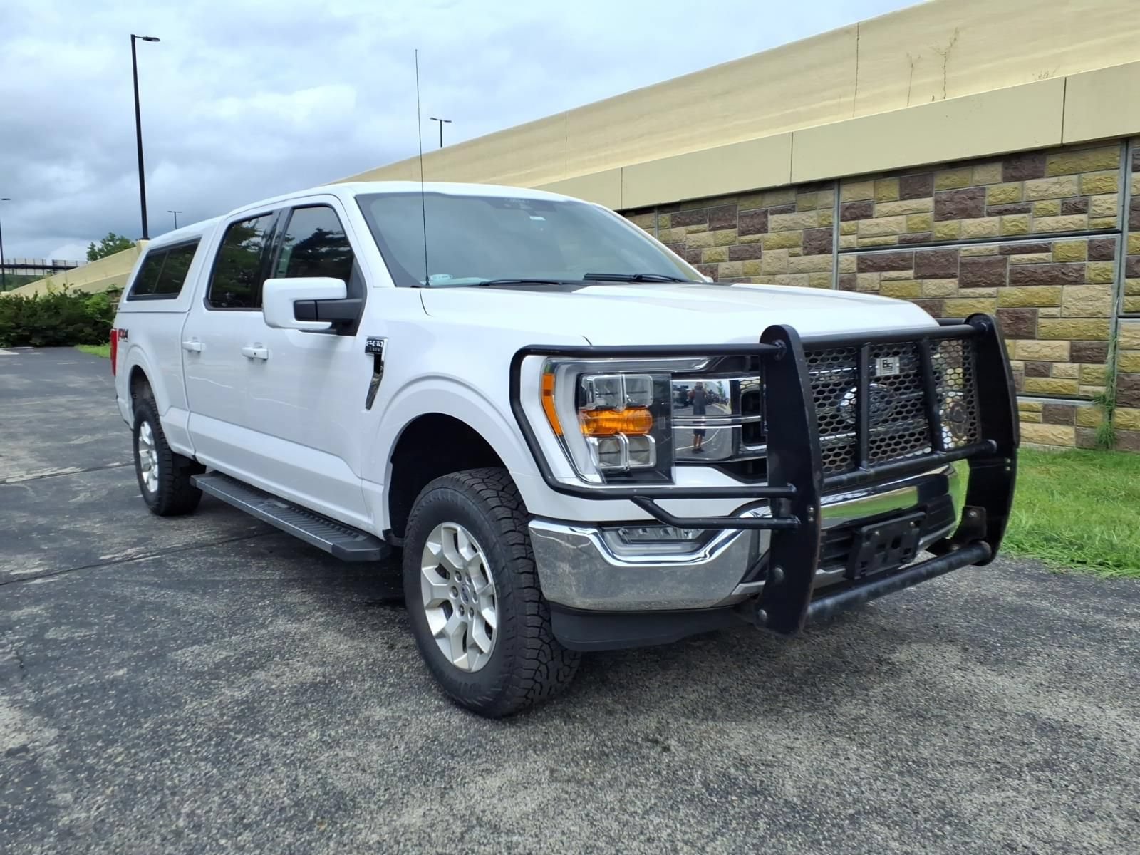 Used 2021 Ford F150 Lariat w/ Trailer Tow Package AWD/4WD image 2