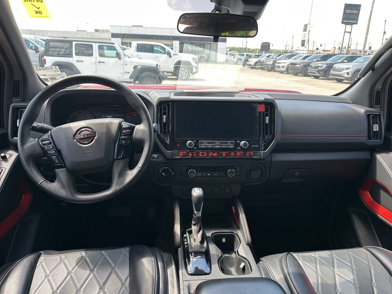 Used 2025 Nissan Frontier PRO-4X AWD/4WD image 9