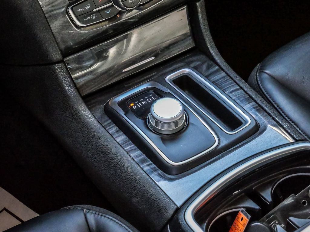 Used 2022 Chrysler 300 Touring L RWD image 25
