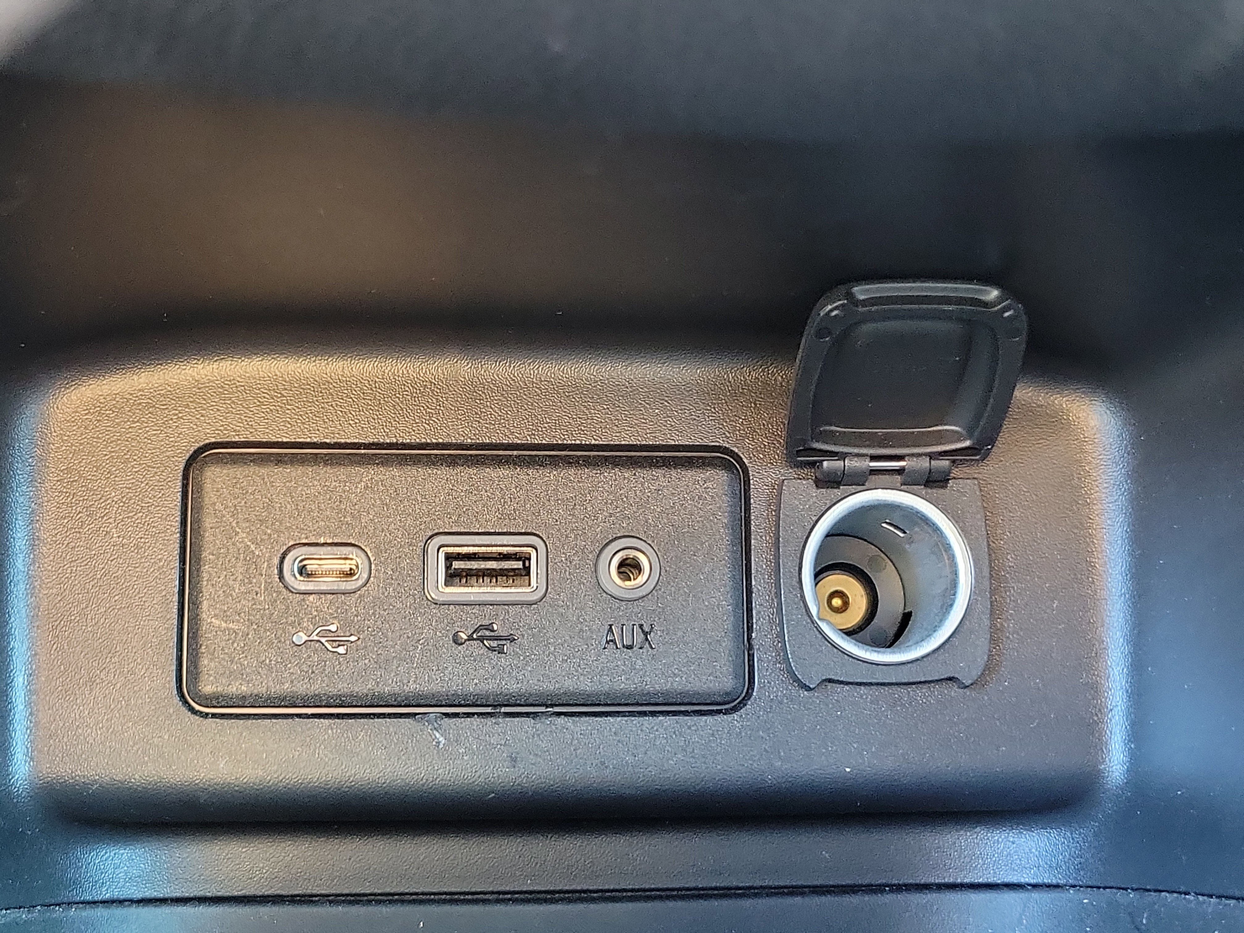 Used 2024 Chevrolet Equinox RS image 29