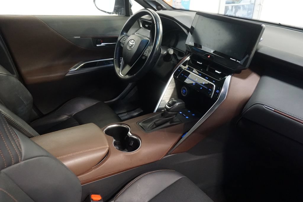 Certified 2022 Toyota Venza Limited AWD/4WD image 27