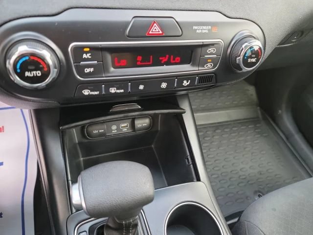 Used 2019 Kia Sorento AWD V6 image 23