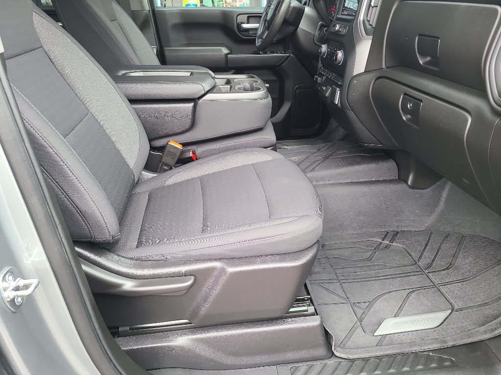 Used 2024 Chevrolet Silverado 2500 Custom w/ Custom Value Package AWD/4WD image 10