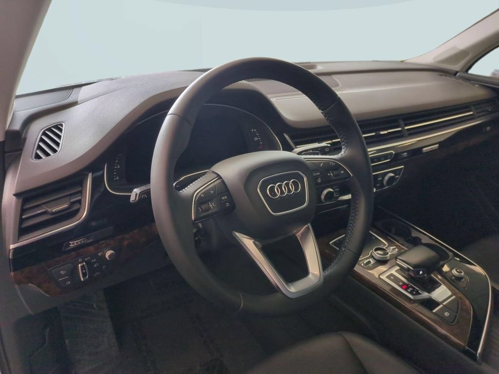 Used 2018 Audi Q7 3.0T Prestige AWD/4WD image 13
