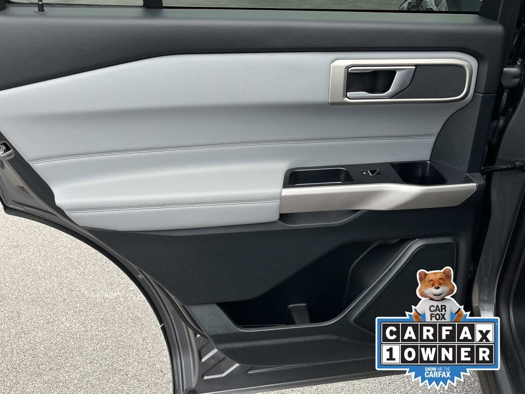 Used 2023 Ford Explorer XLT w/ Equipment Group 202A image 17