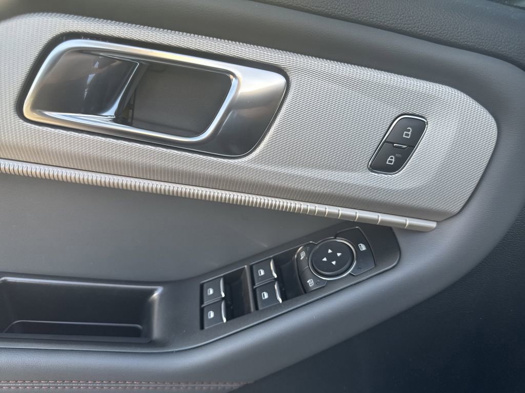 New 2026 Ford Explorer Active image 18