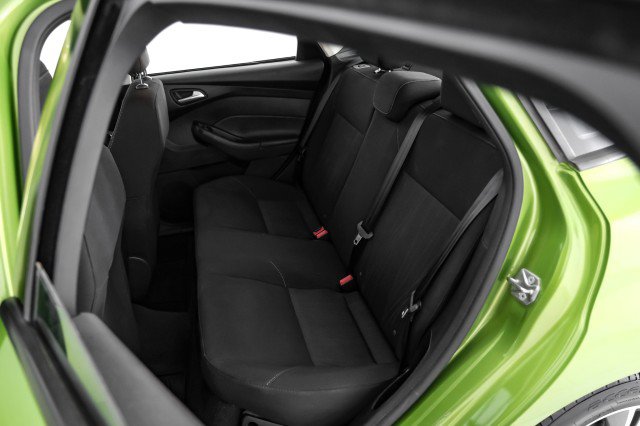 Used 2018 Ford Focus SE w/ SE Appearance Package image 35