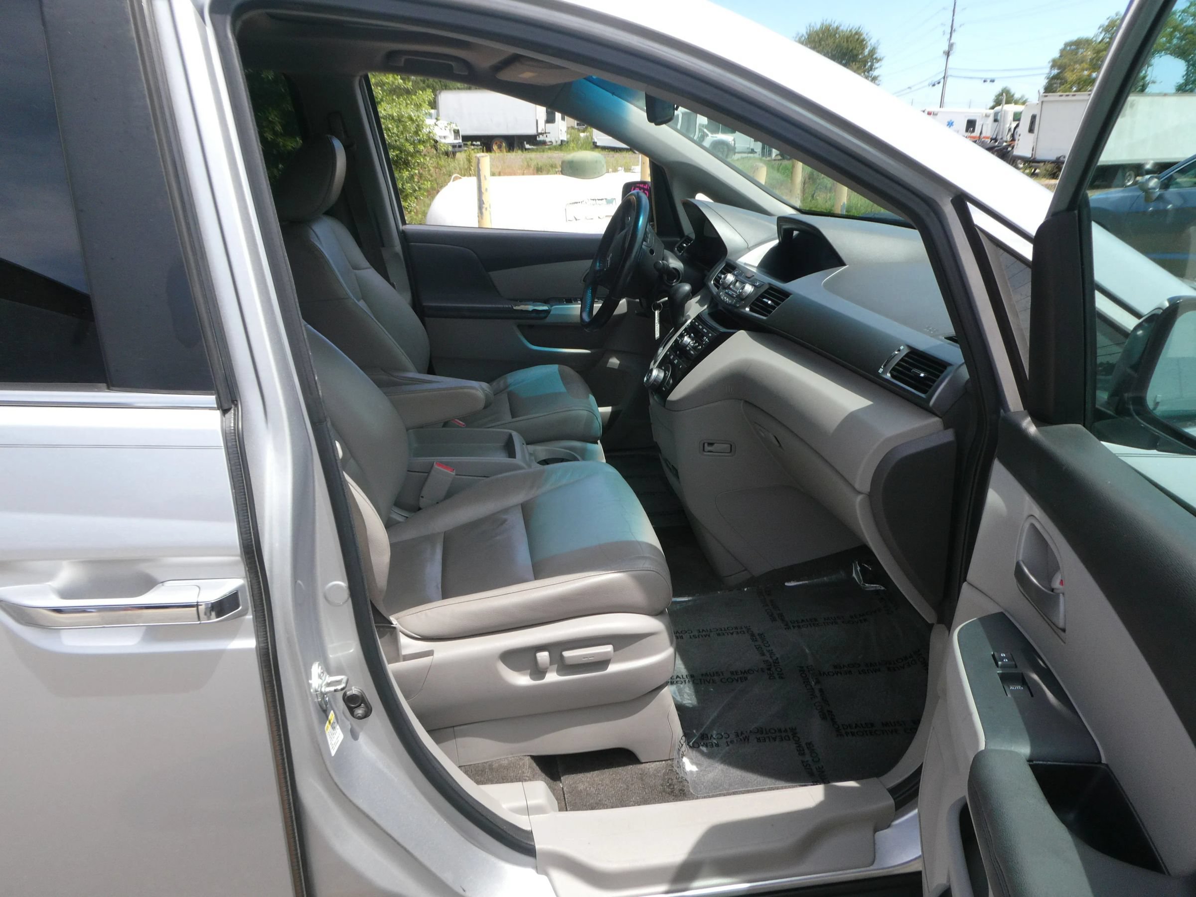 Used 2011 Honda Odyssey EX-L image 27