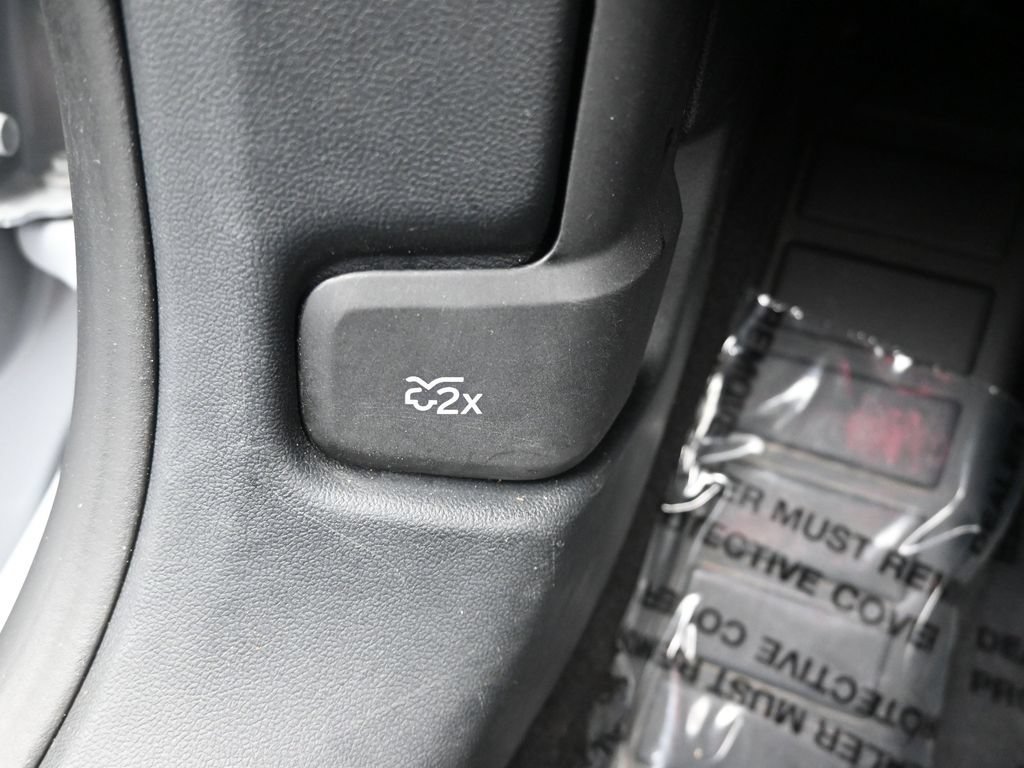 Used 2025 Ford Escape ST-Line AWD/4WD image 22