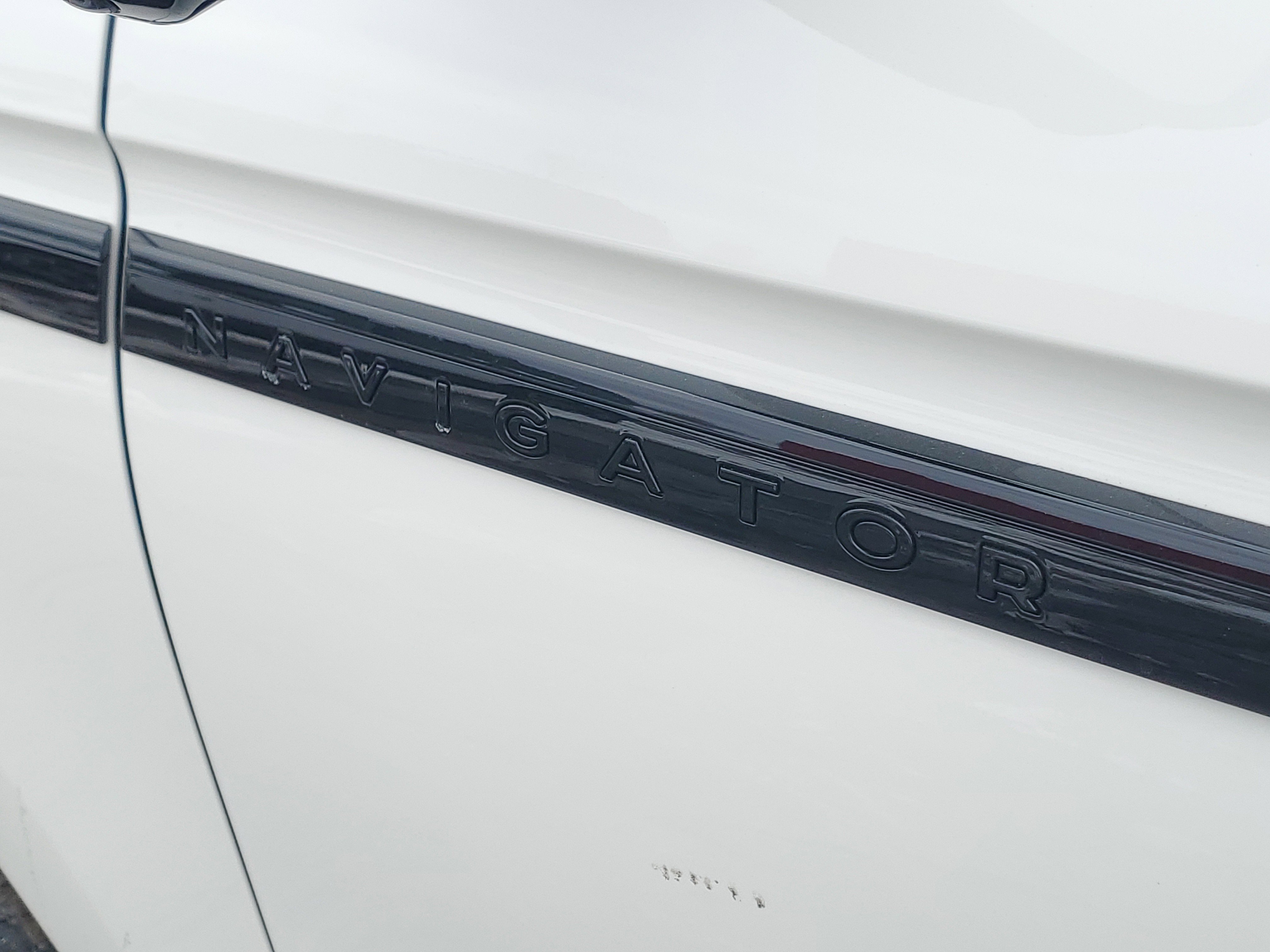 New 2026 Lincoln Navigator Reserve w/ Jet Appearance Package image 7