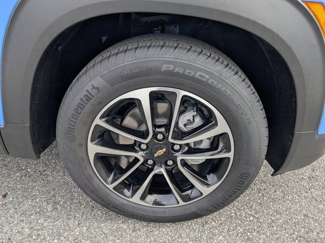 Used 2024 Chevrolet TrailBlazer LT w/ LT Cold Weather Package image 11