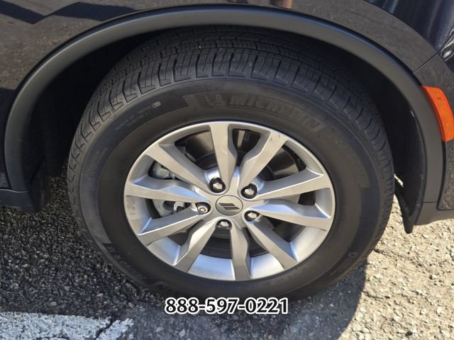 Used 2024 Dodge Durango SXT w/ 3rd Row Seating Group RWD image 6