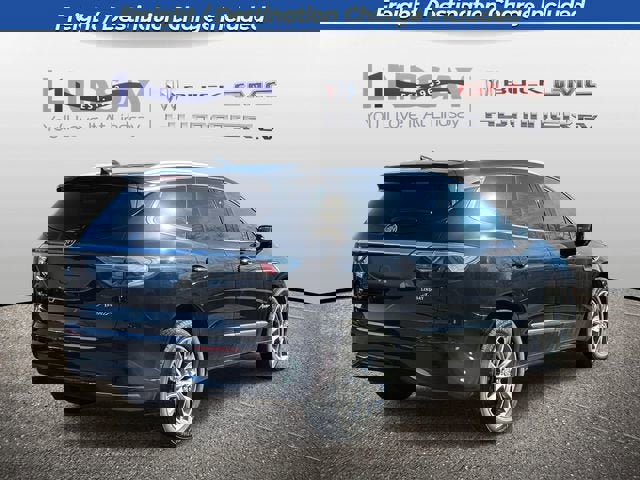 New 2024 Buick Enclave Avenir w/ Avenir Technology Package image 2