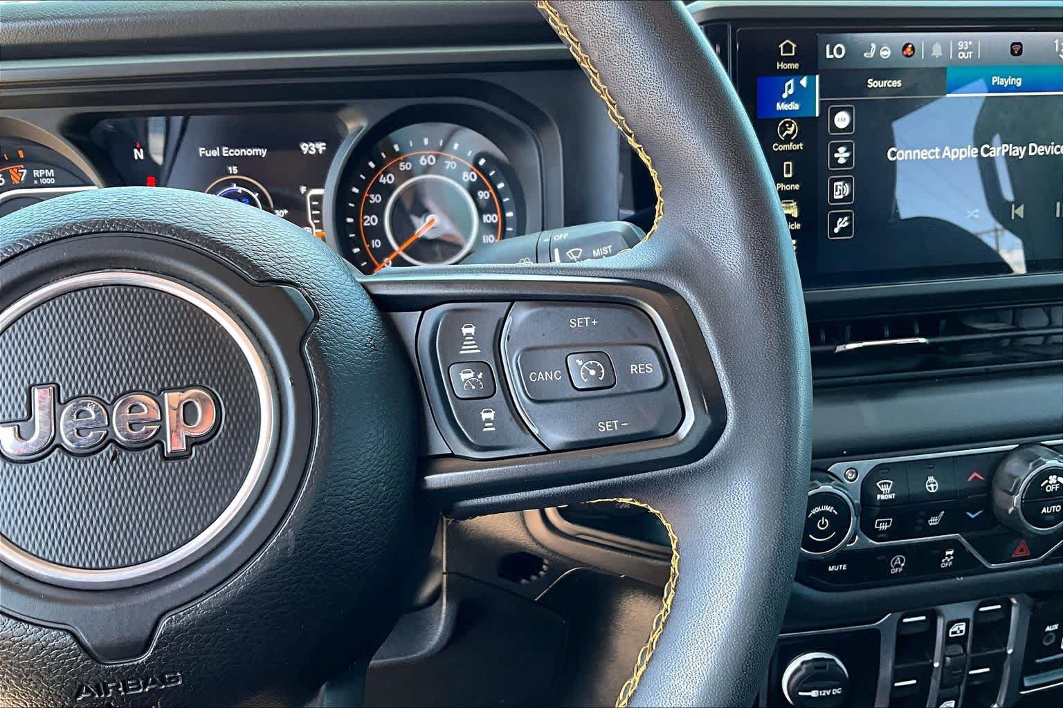 Used 2024 Jeep Gladiator Sport AWD/4WD image 24