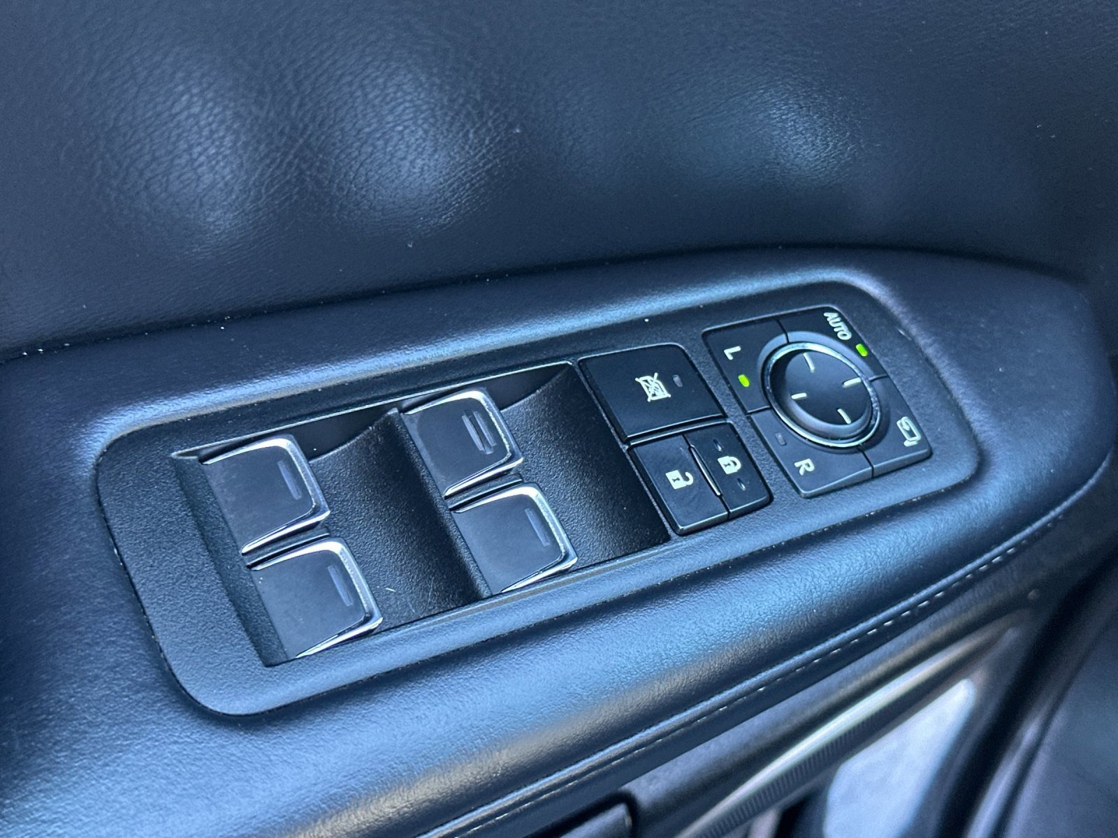 Used 2019 Lexus RX 450h AWD image 11