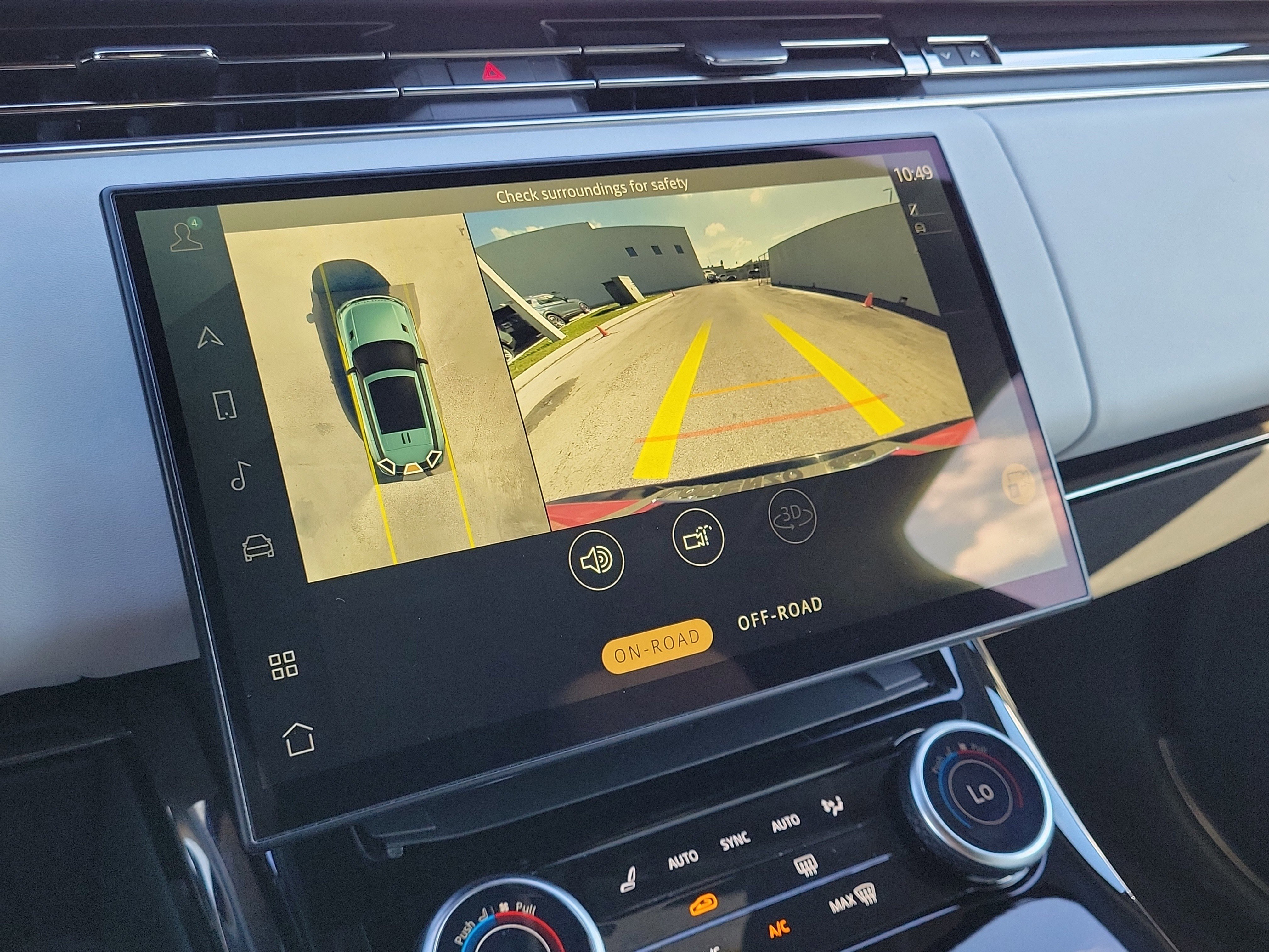 Used 2023 Land Rover Range Rover Sport SE Dynamic image 11