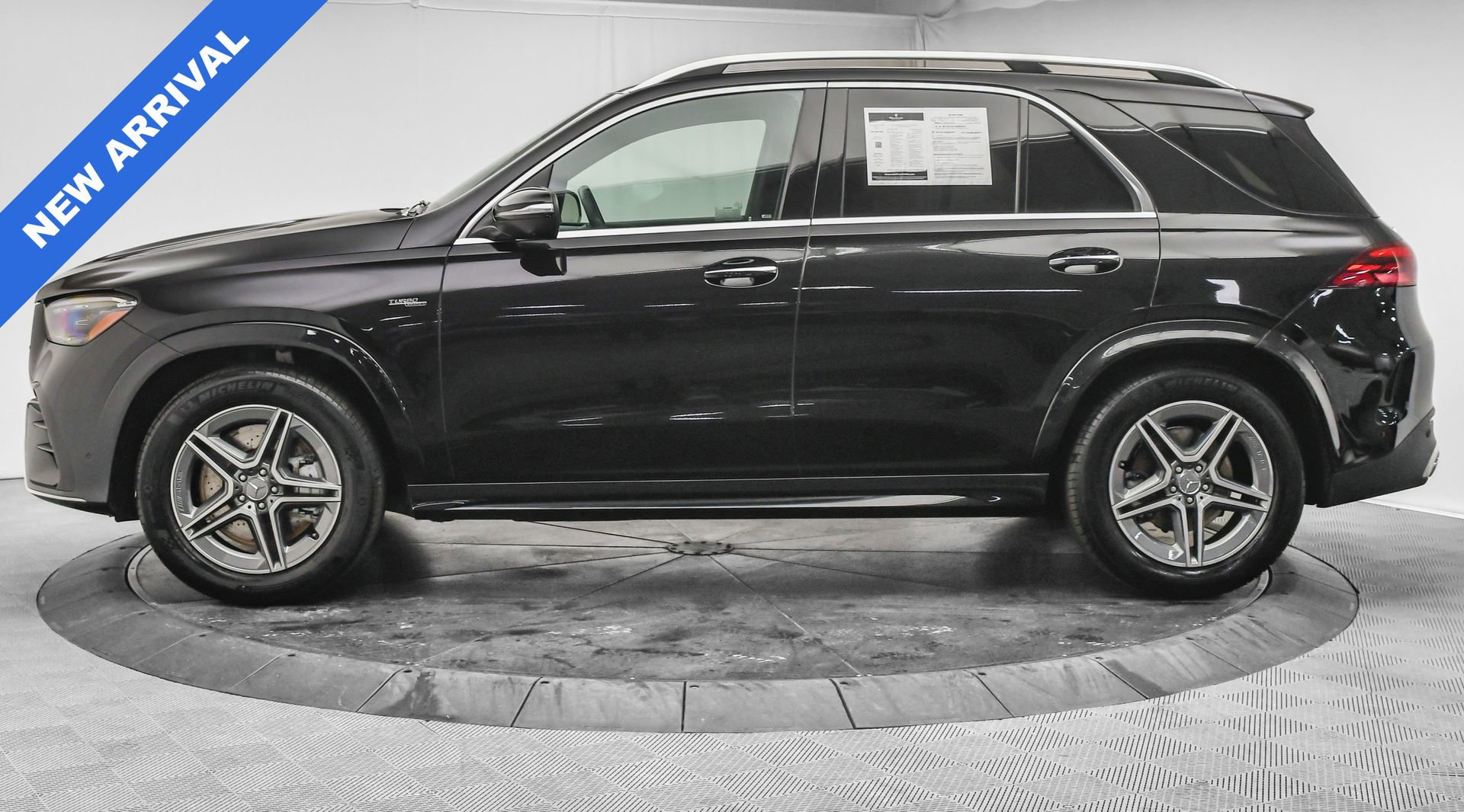 Used 2025 Mercedes-Benz GLE 53 AMG 4MATIC image 4